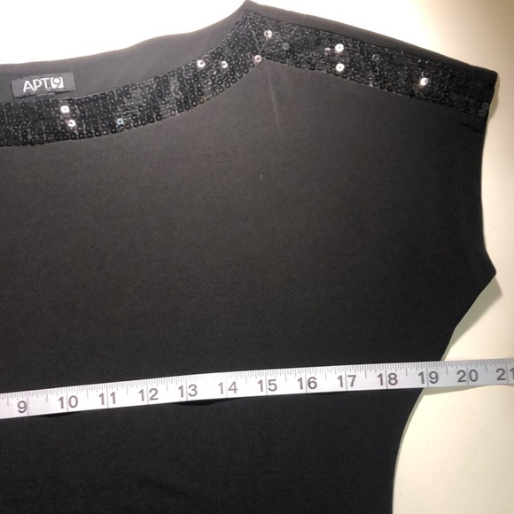 APT 9 cute black top with sequin - Picture 6 of 10